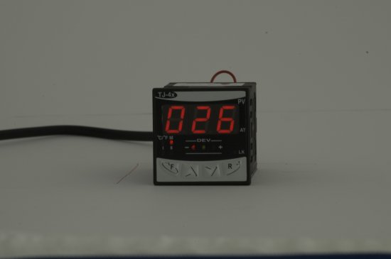 ProgrammableTemperature controller TJ44 L R, 4 DIGIT DISPLAY, 15-35VAC/DC